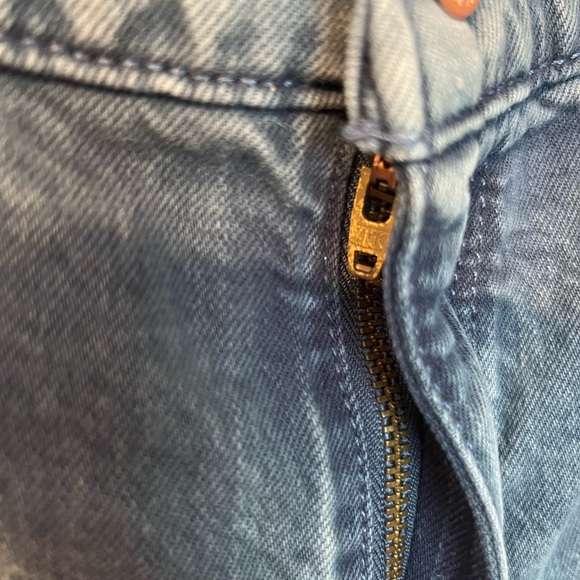 Universal Thread women’s denim shorts - Picture 3 of 6